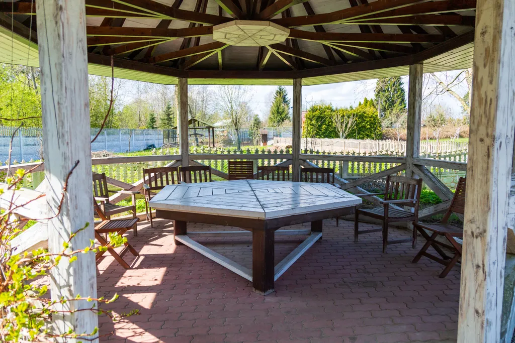 Усадьба у озера