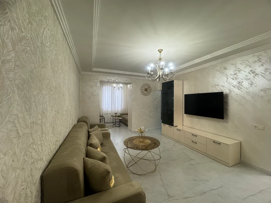 Квартира рядом с Площадью Республики