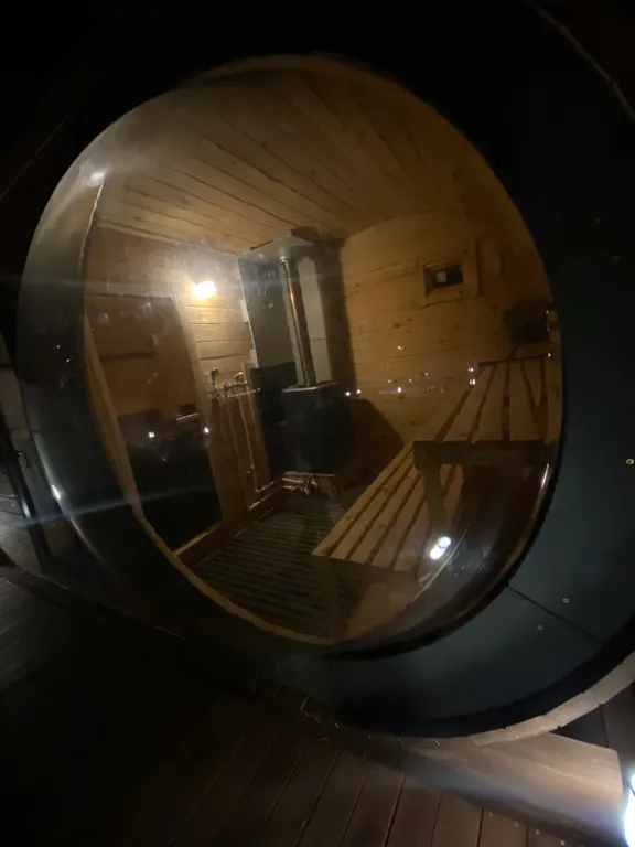 Дом-купол в загородном комплексе