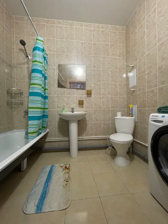 Простая квартира рядом с парком Галицкого