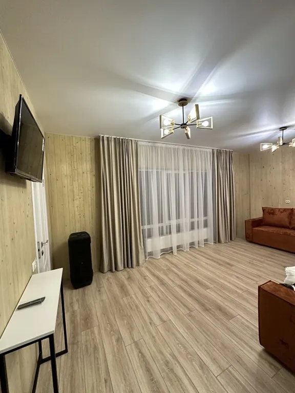 6-комнатный Дом