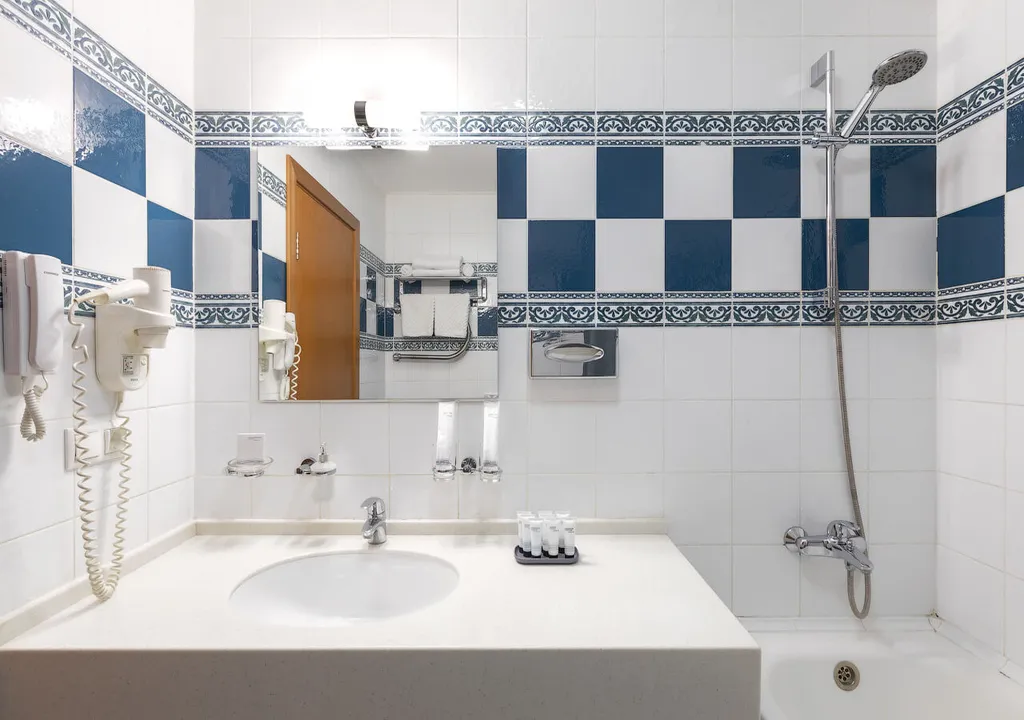 Семейный номер с кухонной зоной, отдельной гардеробной в 30 метрах от метро