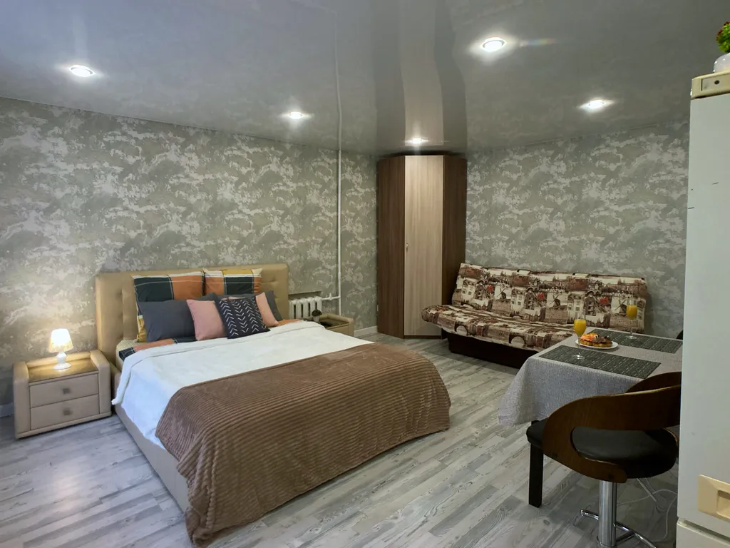 Студия у театра Театр, рядом парковка