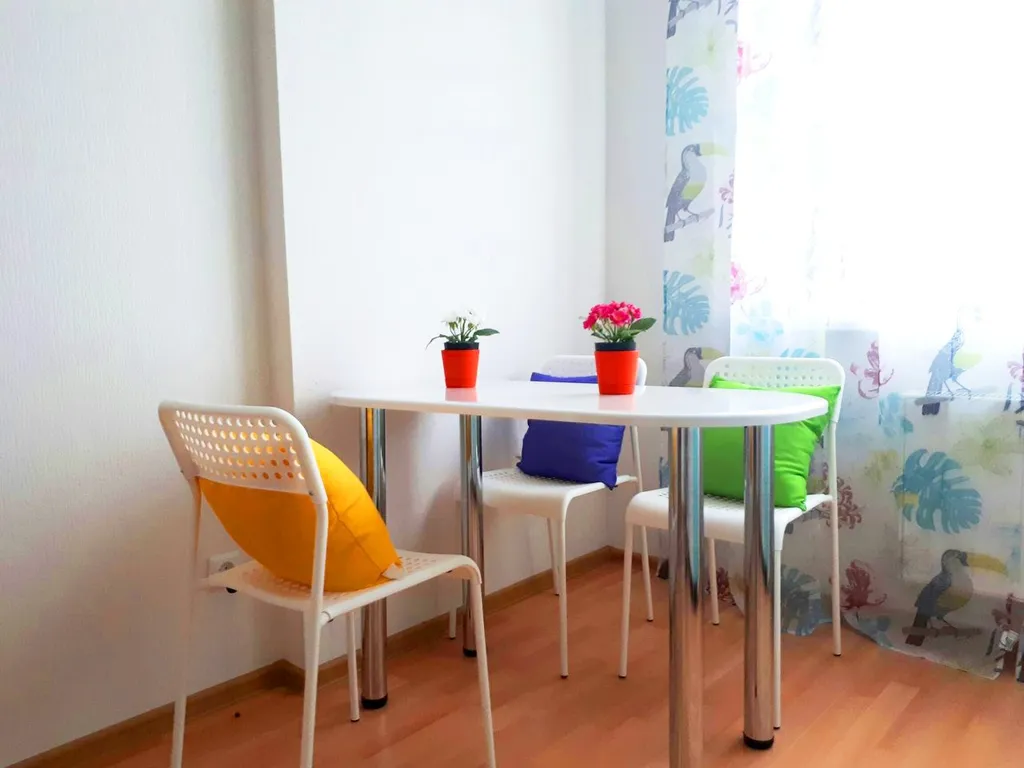 Светлая квартира в районе южного автовокзала