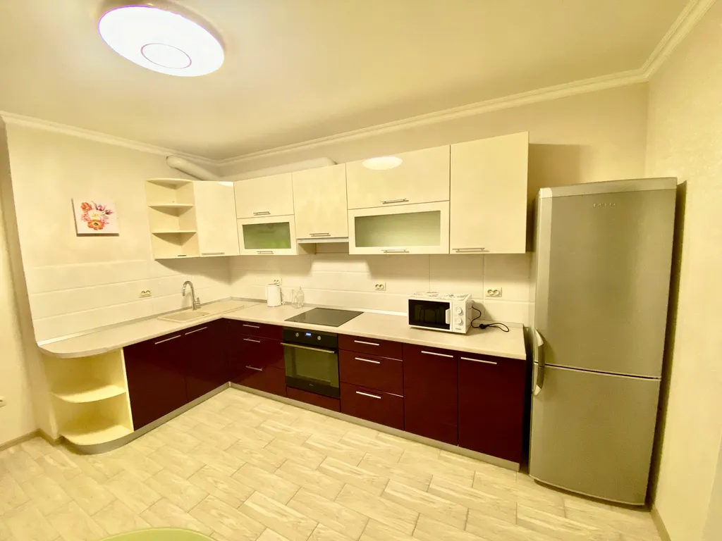 Уютная трёшка возле областной больницы