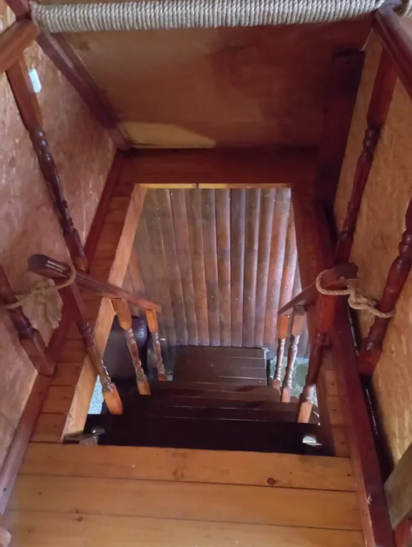 Двухэтажный домик в тихом уголке на реке Белая