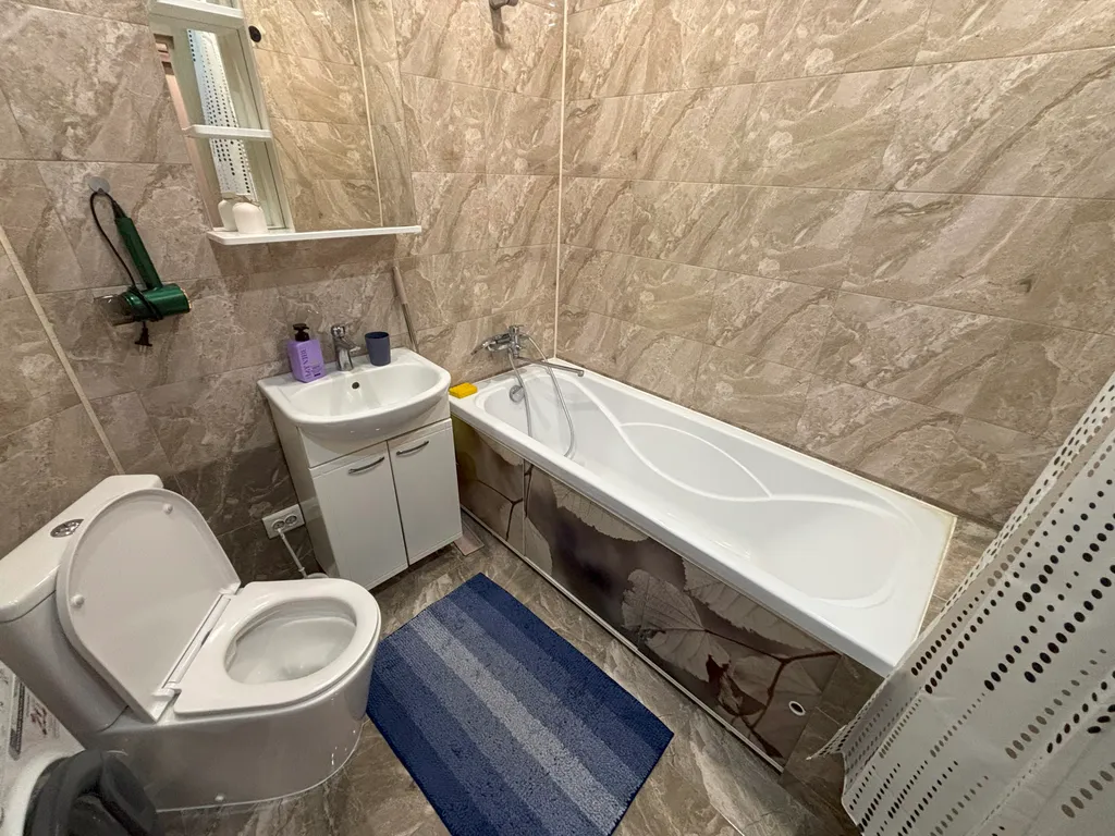 Уютная студия в живописном районе рядом с аэропортом