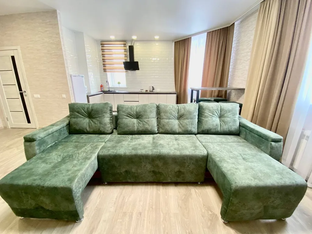 Яркая студия в апарт-отеле Кристалл!