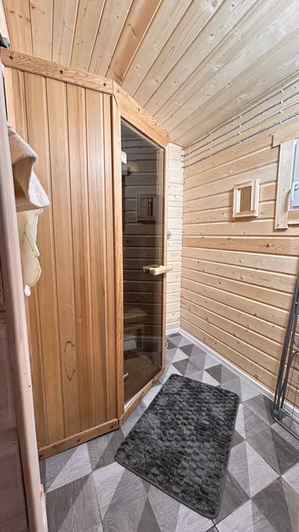 Коттедж Уютный домик на берегу реки — Тверь