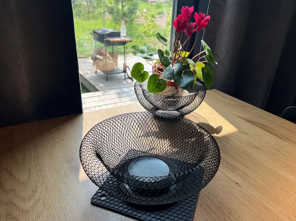 Домик в лесу с террасой и панорамными окнами для 2-4 гостей