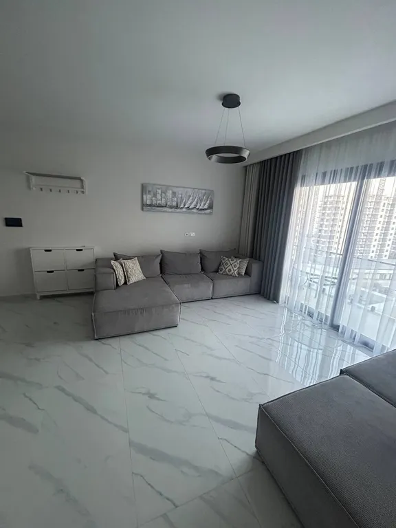 Новая квартира с видом на море