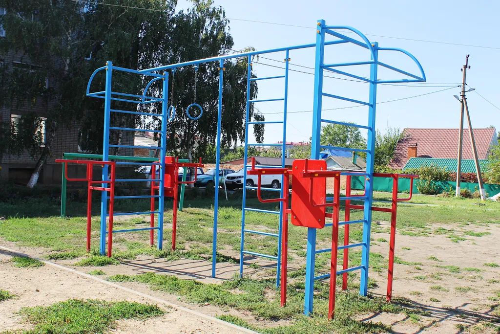 Коттедж у моря, детская площадка, бассейн,  костровая чаша, баттут.