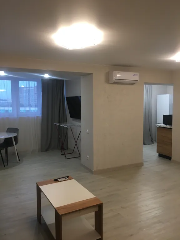 Квартира Однокомнатная, большая студия, новая, теплая,  уютная — аренда посуточно в Владивосток