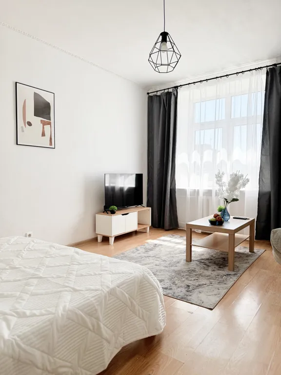 Квартира Светлая квартира в самом центре, с кондиционером и 3 минуты от метро — Москва