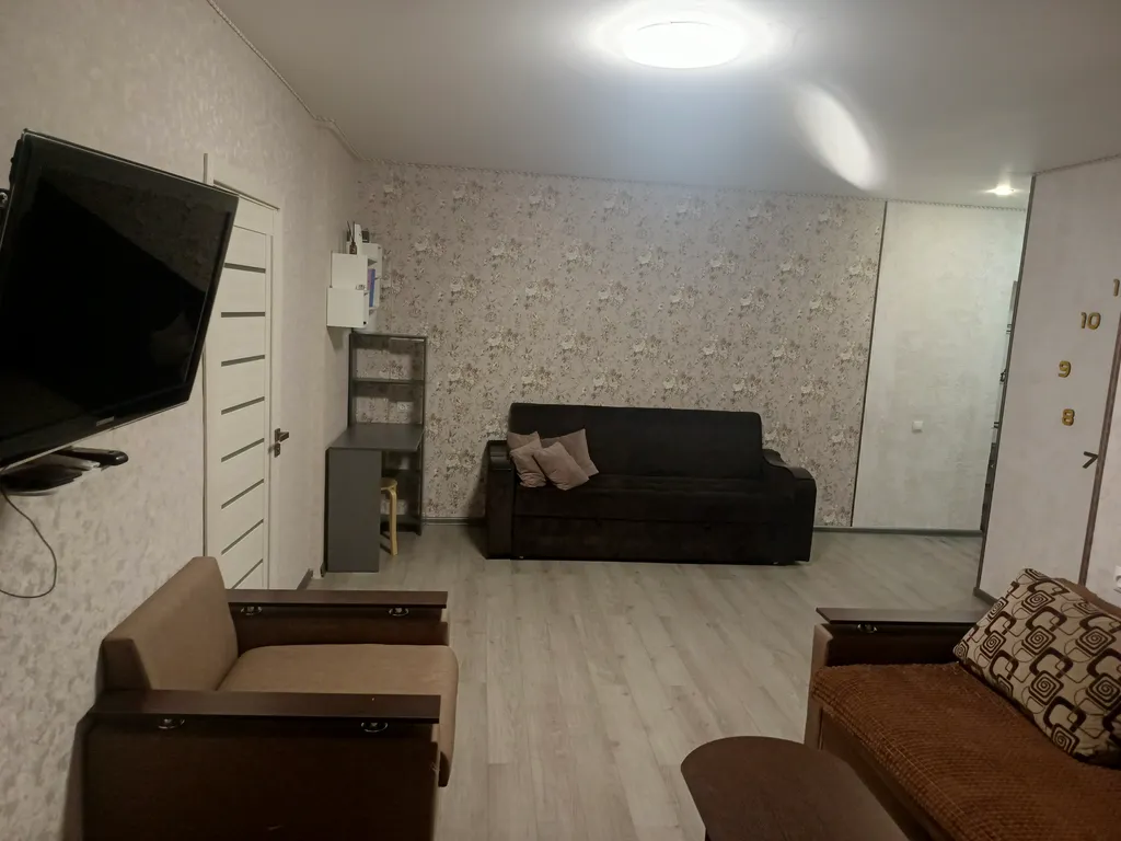 Уютная двухкомнатная квартира с видом на горы