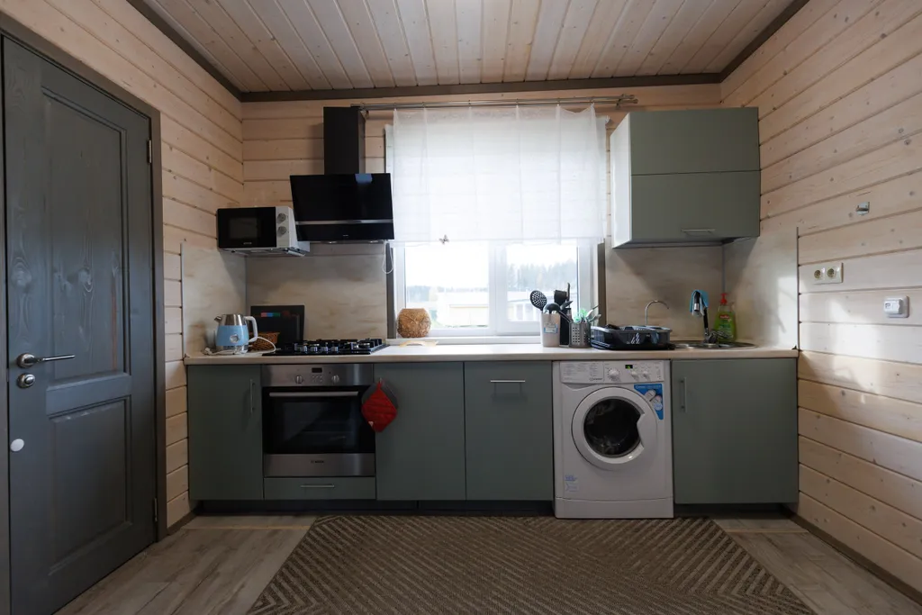 Домик с видом на озеро