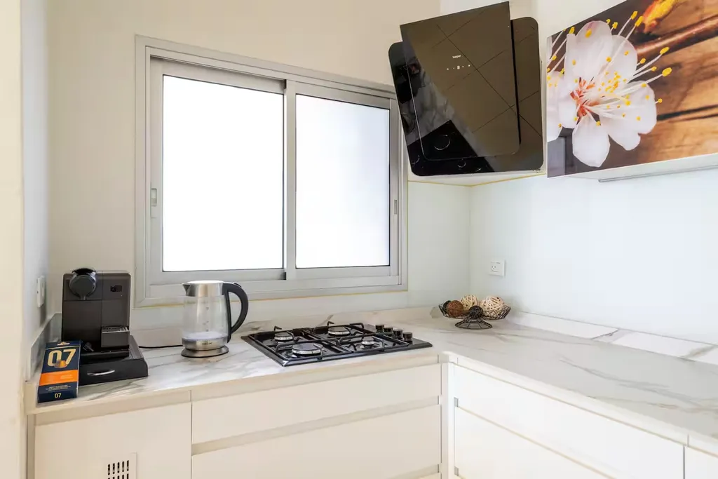 GW002 Gugel Waves Amazing Seaview & Garden Family Apartments