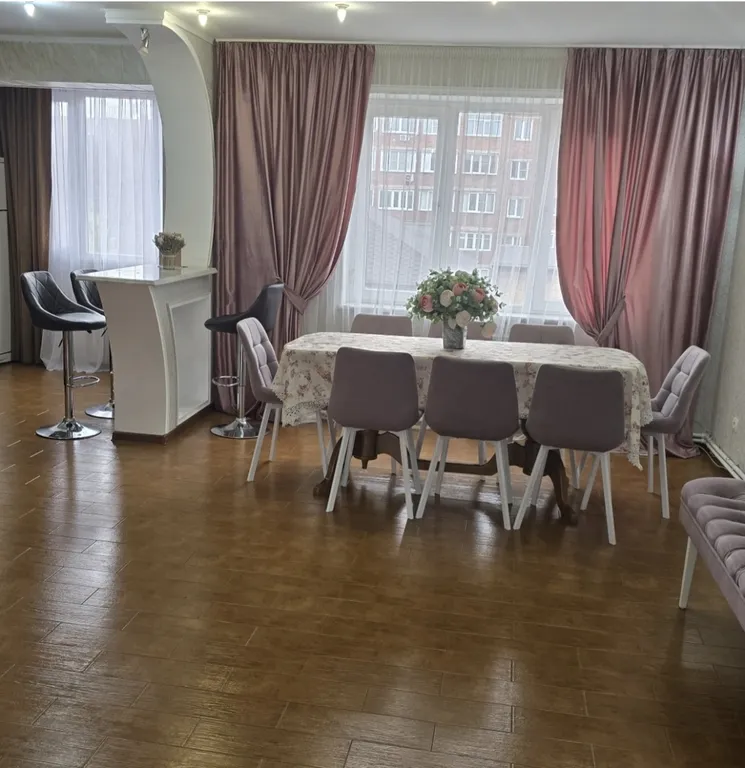 Квартира на набережной в самом центре рядом с гостиницей