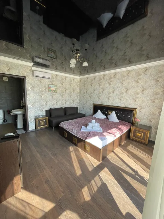 Квартира Семейный номер с видом на сад и на горы — аренда посуточно в Гудаута