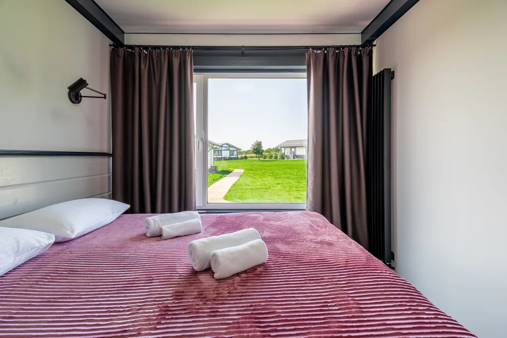 Розовый домик в Загородном клубе у Плещеева озера