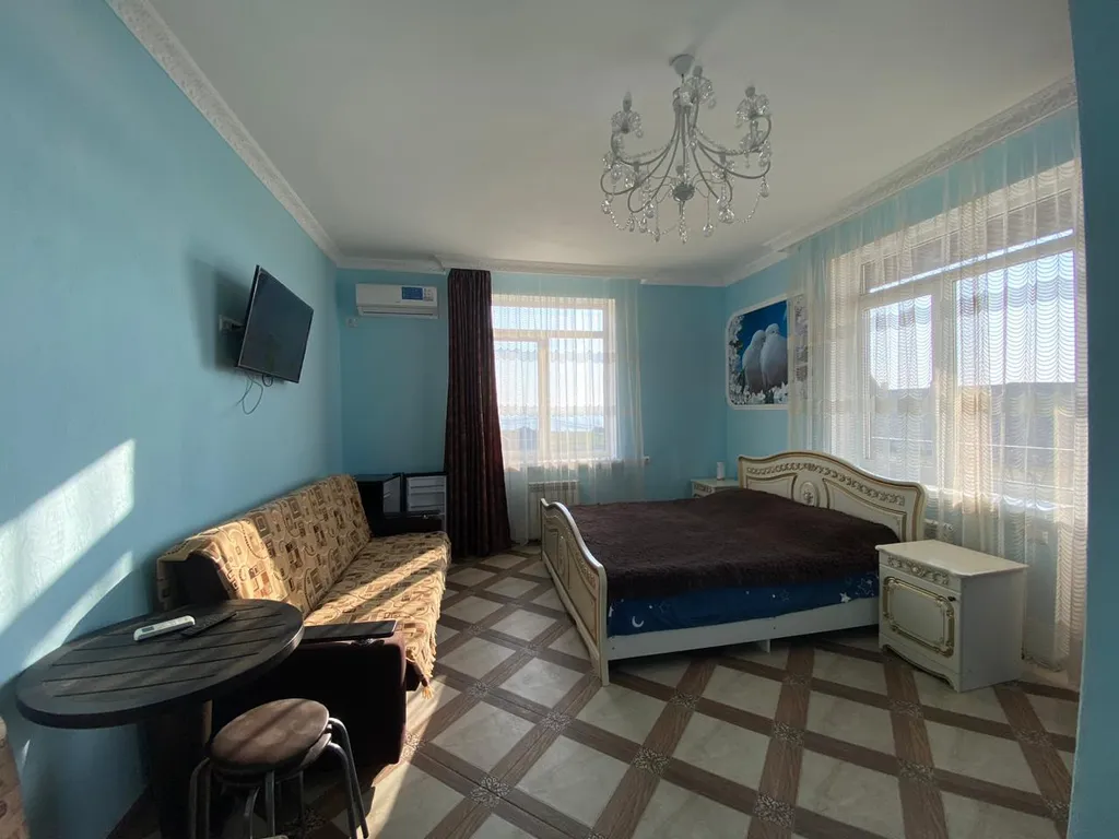 Квартира Апартаменты улучшенный Люкс с балконом с видом на море — Анапа