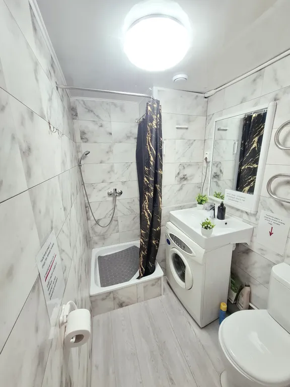 Квартира евро 2-комнатная расположена в части жилого деревенского дом