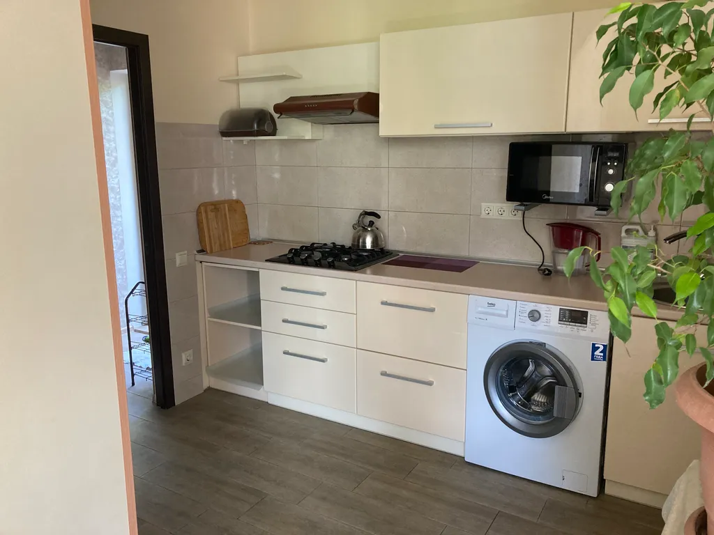 Двухкомнатная квартира с видом на горы