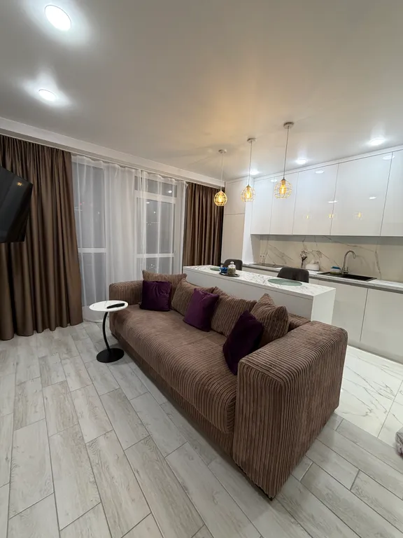 Квартира с красивым видом на вечерний Минск мир