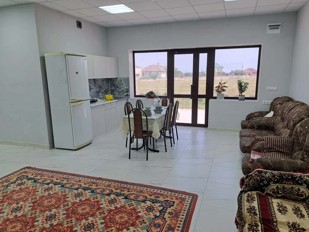 Коттедж Уютный домик в спокойном населённом пункте — Каспийск