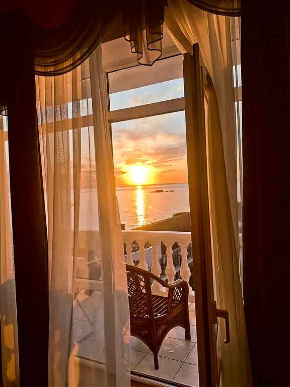 Гостевой номер  с видом на море