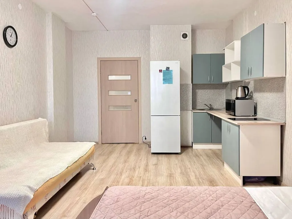 Студия Апарт Гулливер с лоджией в центре