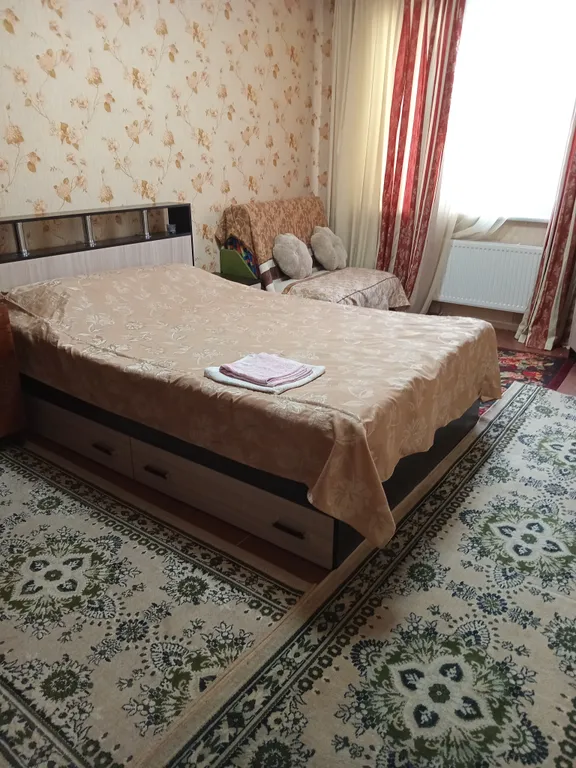 Уютная квартира в спальном районе с развитой инфраструктурой — аренда посуточно в Казань