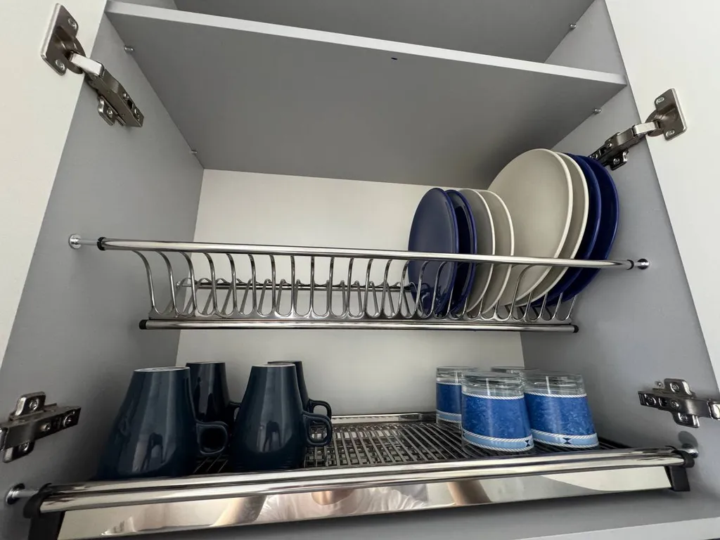 Квартира-студия с балконом возле моря