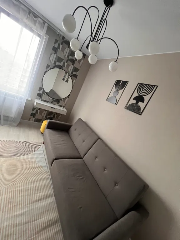 Уютная cтудия в нoвом жилoм комплекcе Краcноe яблокo