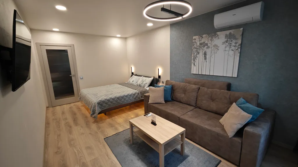 Современная однокомнатная квартира на набережной Двины