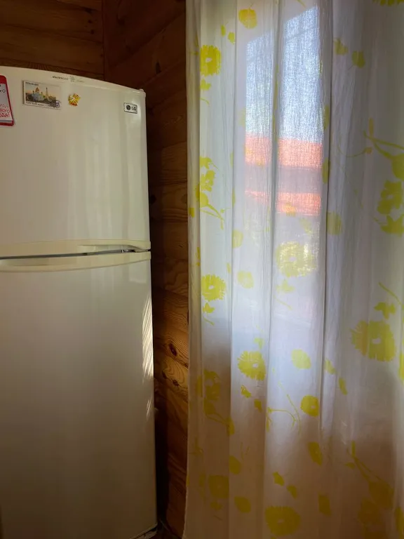 Двухэтажный дом в частном секторе