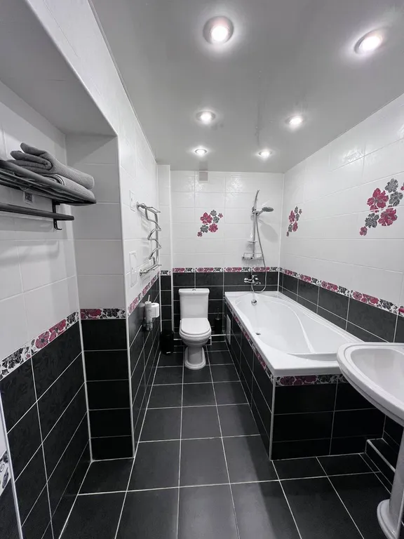 3-х комнатный апартамент galaapart у парка Победы