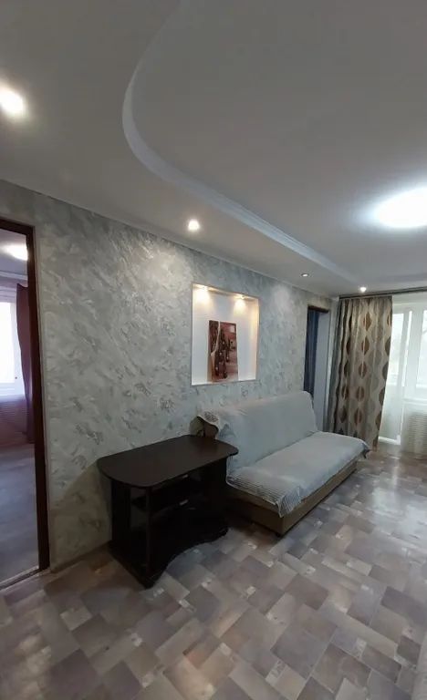 Трёхкомнатная квартира в районе горпарка и ФОК — аренда посуточно в Белогорск