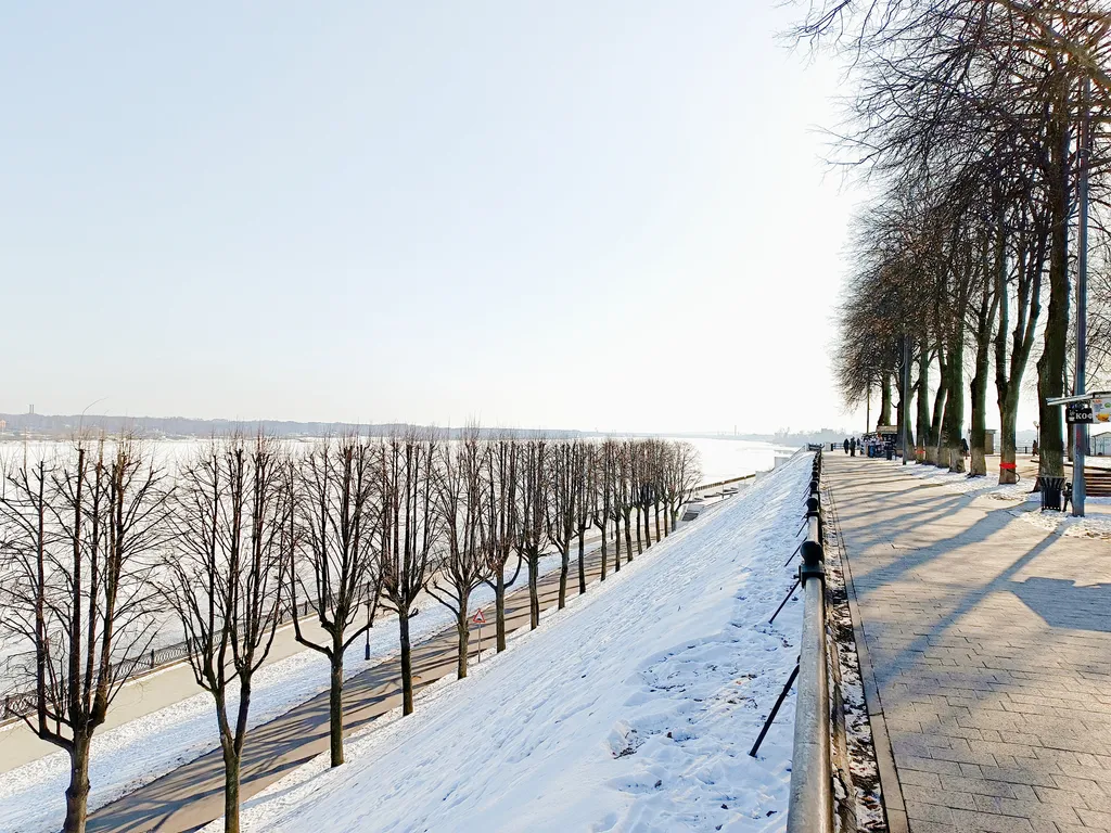 Квартира Квартира 3-комнатная сталинка с большой ванной рядом с набережной — Ярославль