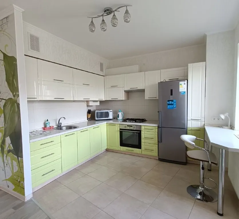 Просторная и светлая квартира - студия