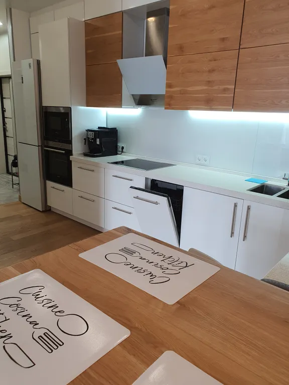 Апартаменты в центре города с прекрасным видом на золотой мост