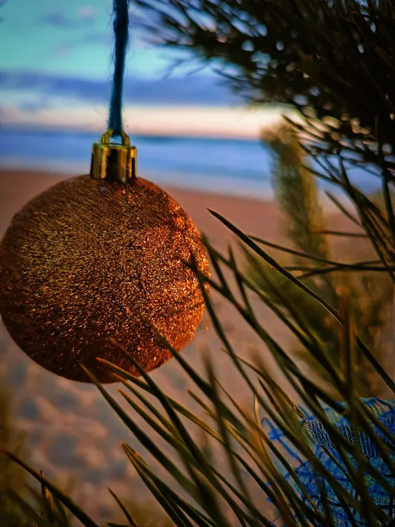 Уникальный двухкупольный дом-бунгало