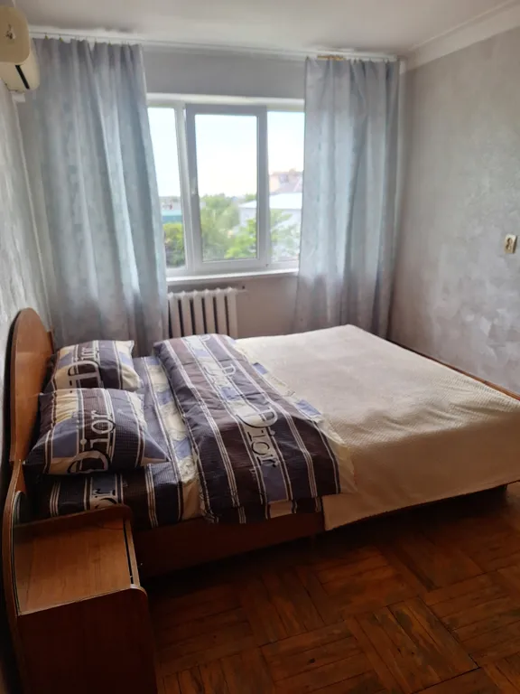 Квартира Уютная и чистая квартира в самом центре станицы Динской — Динская