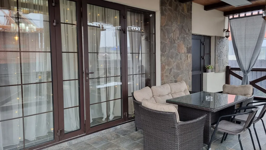 Новый дом с финской сауной, террасой и видом на гору Змейка