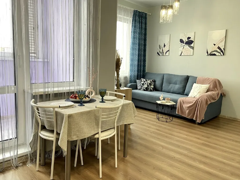 Квартира Хэппи Хаус Студия в стиле лофт в Кузьминках — Омск