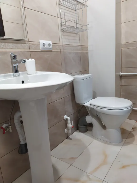 Трёхместный номер на втором этаже с видом на море