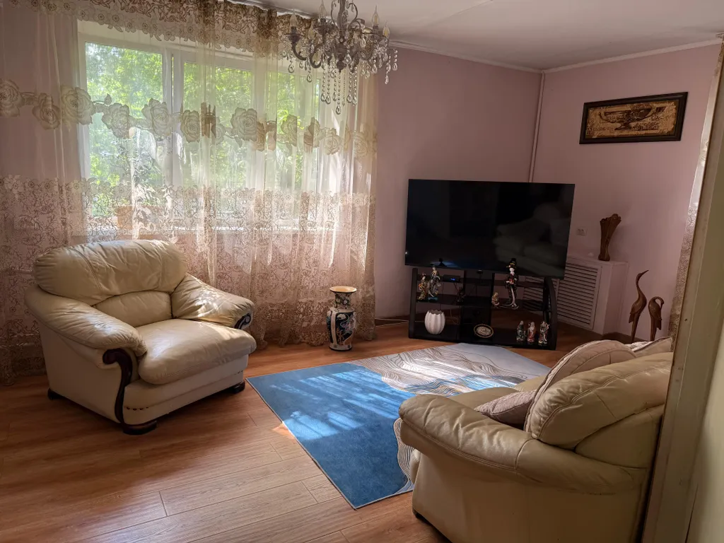 Квартира в центре отдельном кондоминимуме