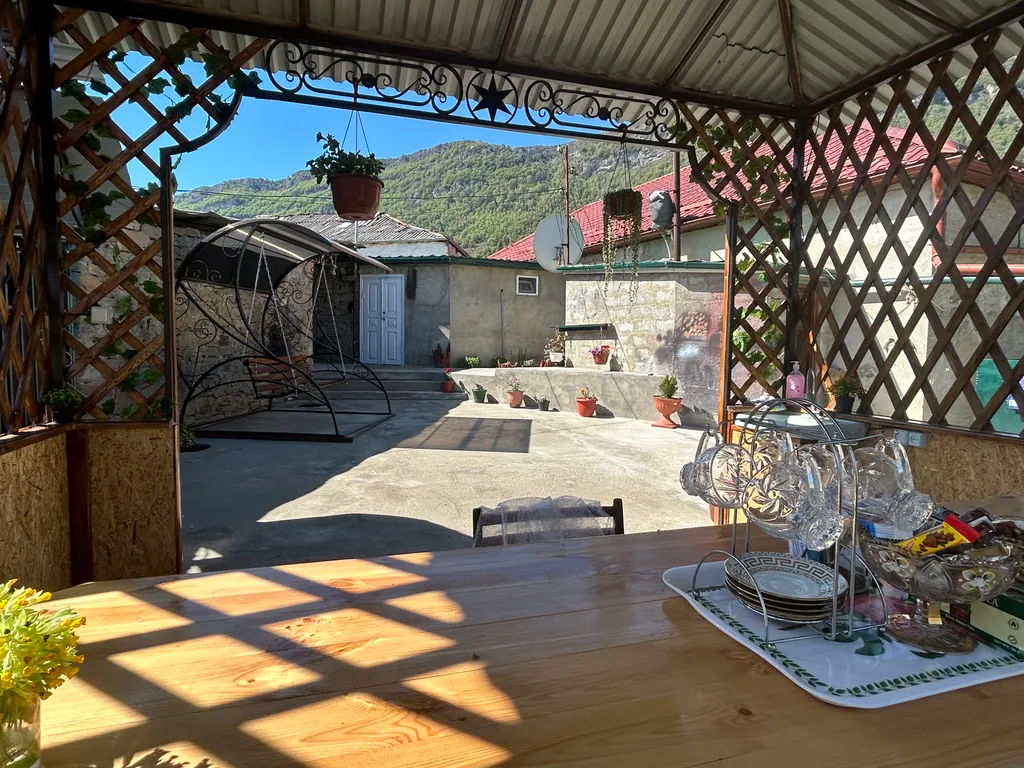 Большой уютный дом