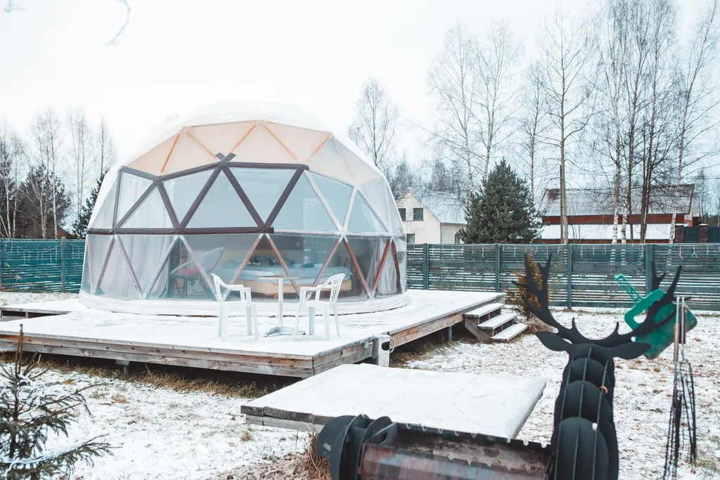 Дом-сфера в 3 минутах пешком от станции