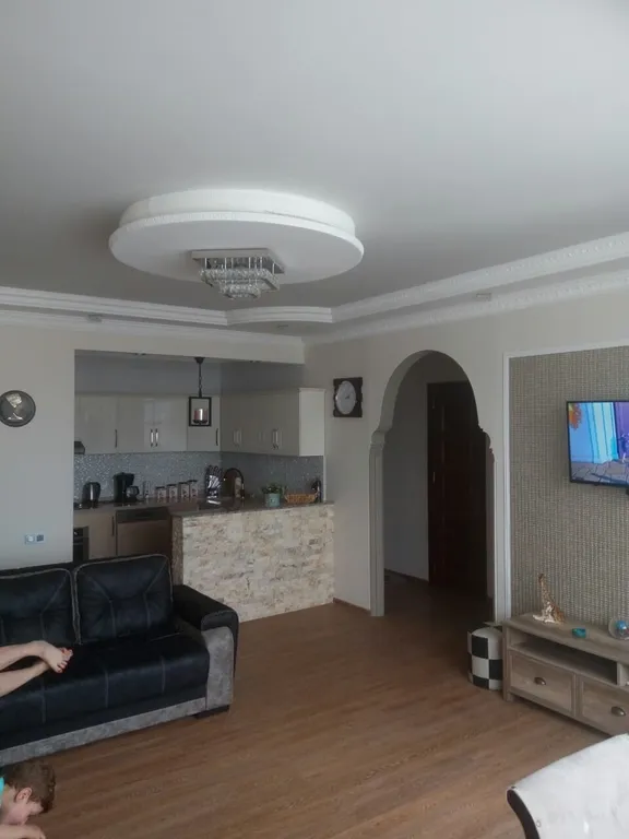 Квартира 3-комнатная Квартира — Батуми